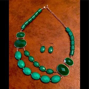 Green and gold necklace set with matching pierced earrings